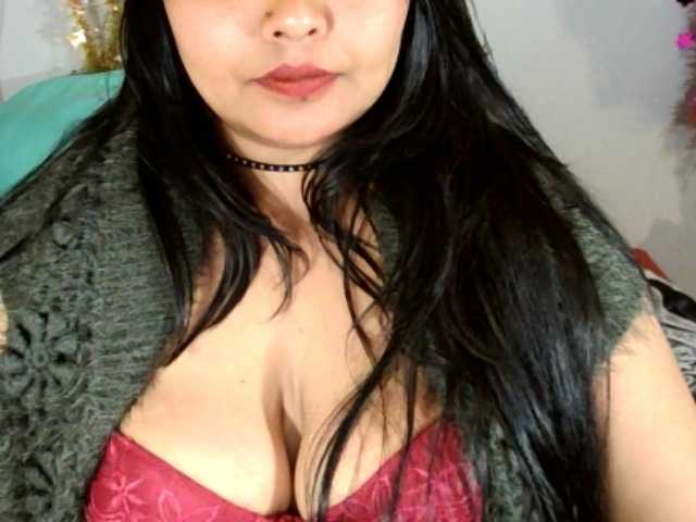 Fényképek Indianivy2 hey guys come have fun with me