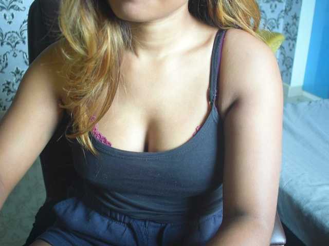 Fényképek indianpriya 500 tokens for pvt and c2c | deep fingering | squirt show in private |55 tk , 77 tk help me squirt on ultra high #asian #indian
