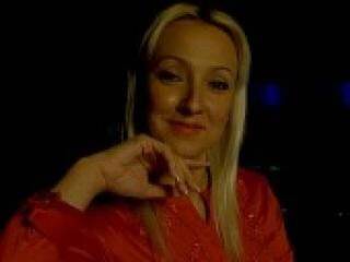 Erotikus videocsevegés inna3