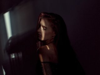 Erotikus videocsevegés InnesTaylor