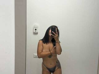 Erotikus videocsevegés MiraNights