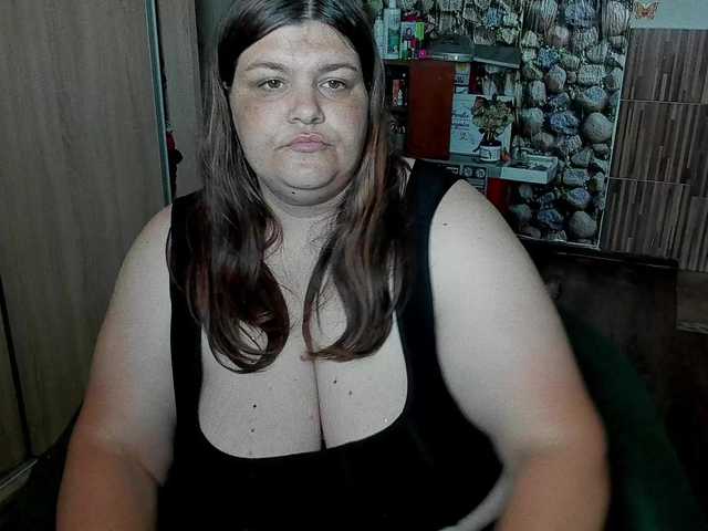 Sugárzási képernyőképek Ionysexylips69