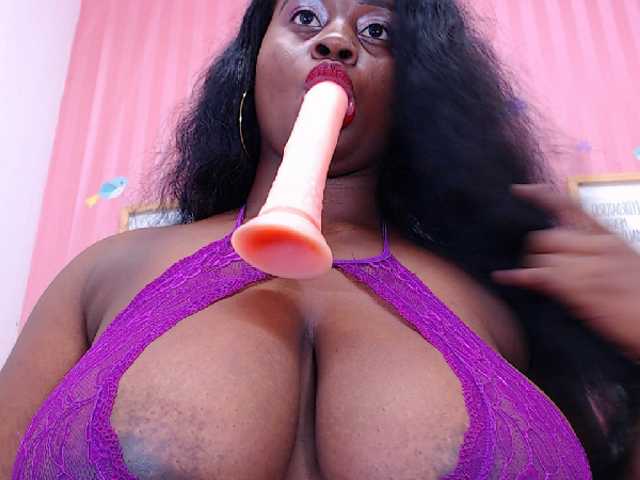 Fényképek irisbrown Hello guys! happy day lets make some tricks and #cum with me and play with my #toys #dildo #lovense #ebony #ebano #fuck my #pussy