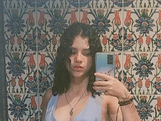 Erotikus videocsevegés IrisRoss