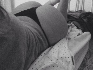 Erotikus videocsevegés Isabella1911