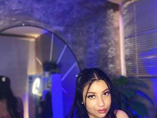 Erotikus videocsevegés Isabellaa-03