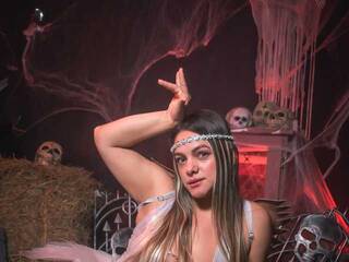 Erotikus videocsevegés IsabellaHarle