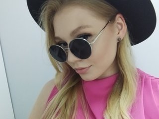 Erotikus videocsevegés -Isabella-