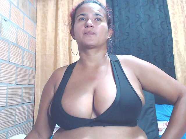 Fényképek isabellegree I am a very hot latina woman willing everything for you without limits love