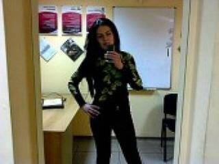 Erotikus videocsevegés isidda