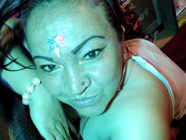 A profil fényképe isis-love