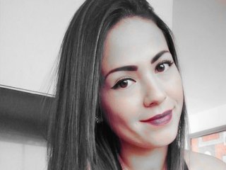 A profil fényképe Issa-Bella