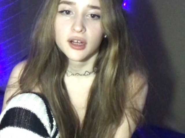 Sugárzási képernyőképek Ivanka-Chan