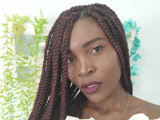 Erotikus videocsevegés IvoneDiiaz