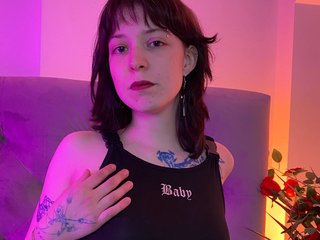 Erotikus videocsevegés Ivy-Sin