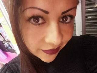 Erotikus videocsevegés IxisSweet