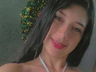 Erotikus videocsevegés izzy-wets