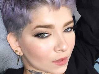 Erotikus videocsevegés Jade-28