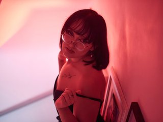 Erotikus videocsevegés JadeNoa