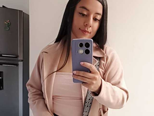 A profil fényképe jazmin-white
