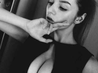 A profil fényképe jenyamixx