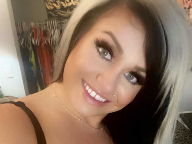 A profil fényképe jessejayXXX