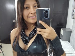 Erotikus videocsevegés jessyqueen-1