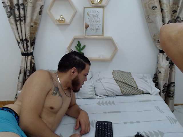 Fényképek JeyandRoy #squirt 600 token #fuck pussy 1000 token #cumface 900 token