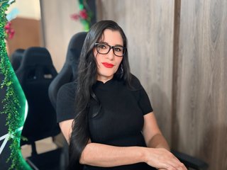 Erotikus videocsevegés JIMENAMILFX
