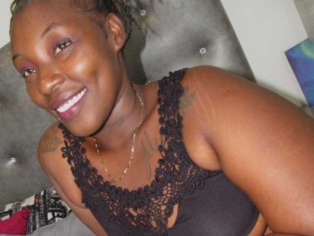 A profil fényképe Joyce-Perry