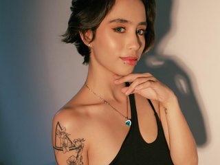 Erotikus videocsevegés JuanaReed