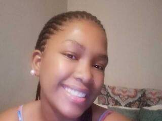 Erotikus videocsevegés JuicyLips199