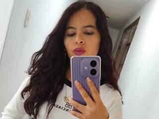 Erotikus videocsevegés Juliana-rosee