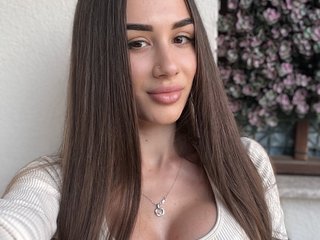 Erotikus videocsevegés JuliaQuin