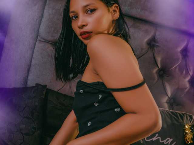 A profil fényképe JULLI-28