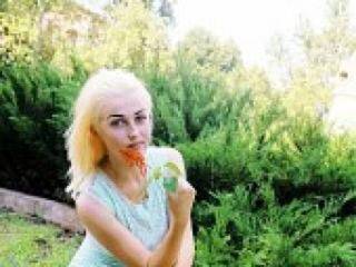 Erotikus videocsevegés julliasweet