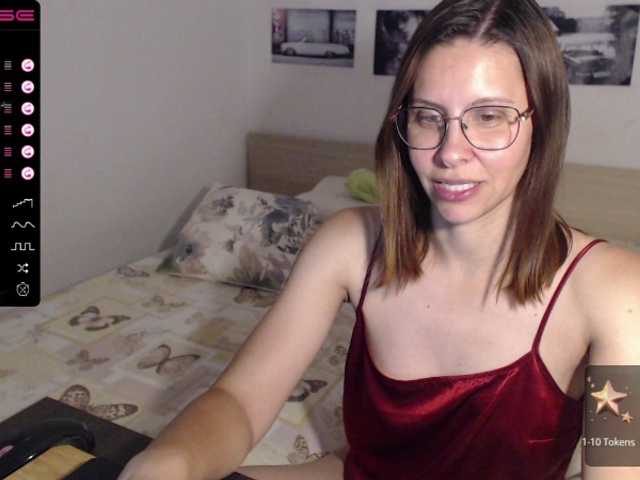 Fényképek JustMeXY7 LOVENSE ON, tits -100 toks, pussy -150 toks, naked and play -400 toks. Join me! :*