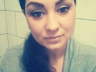 Erotikus videocsevegés Kacisex1