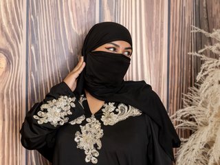 Erotikus videocsevegés Kadiraa