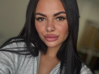 Erotikus videocsevegés KamillaLovee