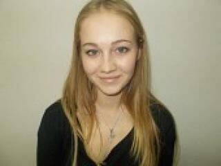 Erotikus videocsevegés kamillocka