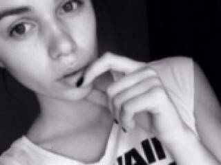 Erotikus videocsevegés kamilux