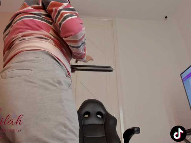 Fényképek Kammilah1 Help me squirt faster with 666Handjob video! Repeating Goal: MULTISquirtshow