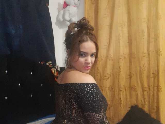 A profil fényképe Karenbella