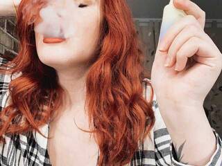 Erotikus videocsevegés KarenGardner