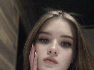 Erotikus videocsevegés Karinochka007