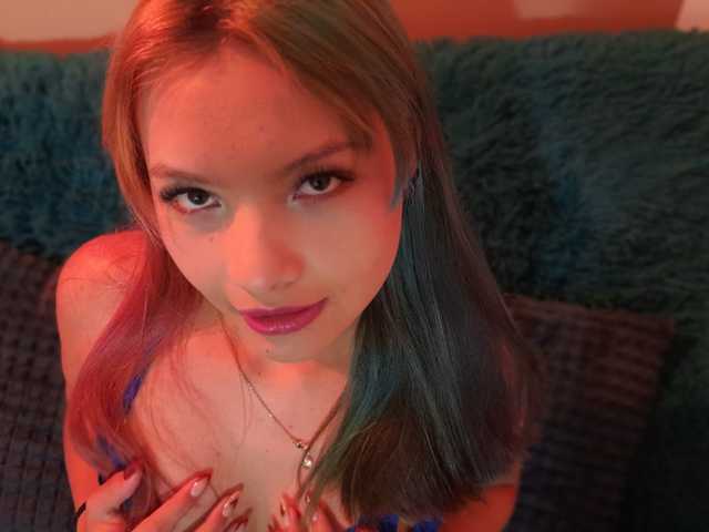A profil fényképe Karla-lor