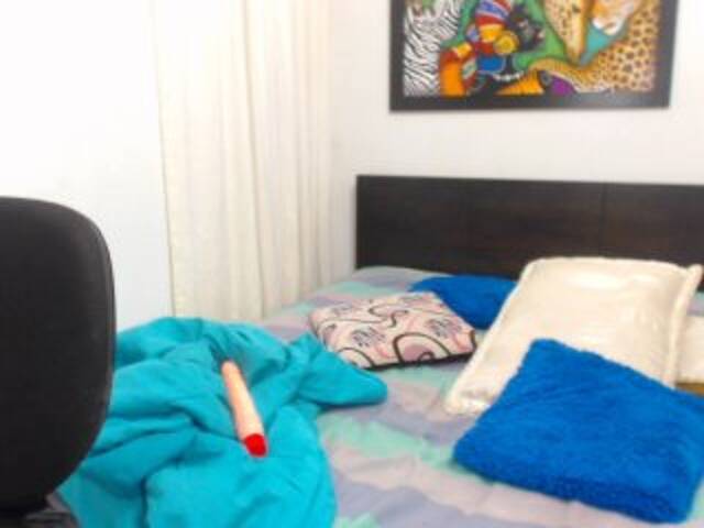 Sugárzási képernyőképek KarlaHarrison