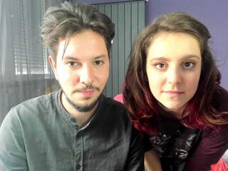 Erotikus videocsevegés karloaa