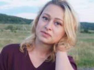 Erotikus videocsevegés karmelli